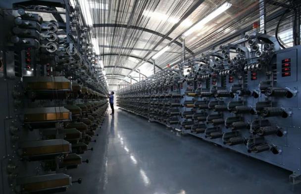 我国首条千吨级T800碳纤维10号生产线正式投产运行