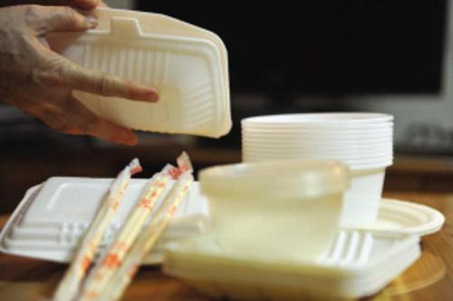 欧盟将立法扩大“限塑”范围 全面禁止塑料餐具