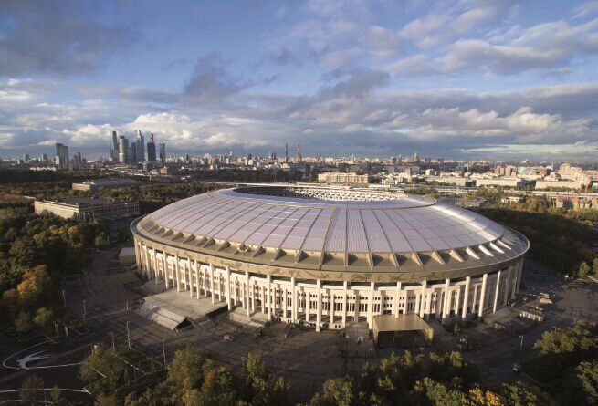 聚碳酸酯多层板材应用于莫斯科卢日尼基体育场看台顶棚