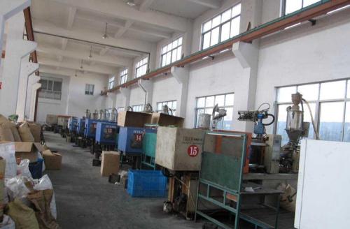 坚定自信 统筹资源 大力推动中国塑料加工业科技创新