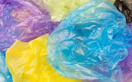 超薄塑料袋屡禁屡败，何时结束毒袋横行的局面？