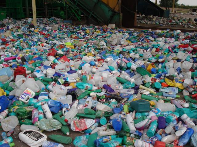 中国德富塑料网最新资讯：规范废塑料行业将迎来超千亿的应用市场