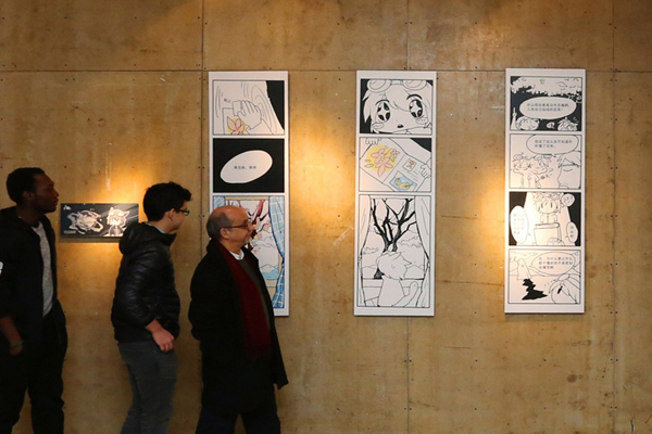 “塑料不酷”综合艺术展在鲁迅美术学院大连校区正式开展