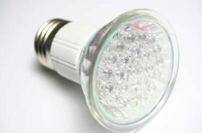 中国德富塑料网最新资讯：导热塑料成为LED照明灯具散热新宠