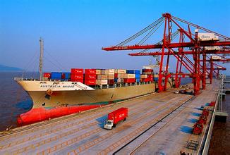 【中国德富塑料网】明达实业回收160.38吨pvc游戏用品 终顺利通关