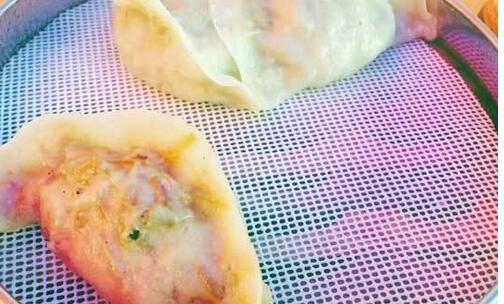 【中国德富塑料网】白色塑胶薄垫蒸的饺子到底能不能吃