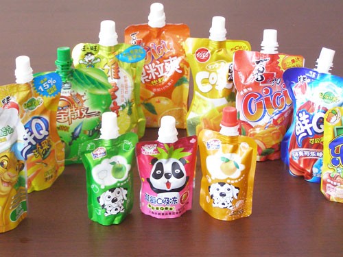 【中国德富塑料网】食品塑料包装袋的创意表现对品牌形象的影响