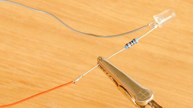 美国科研人员制成最细纳米尺度上的电线