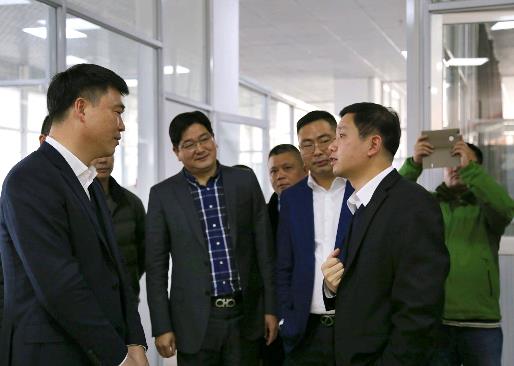 浙江乐清市市长考察模具产业园传达出三大信号