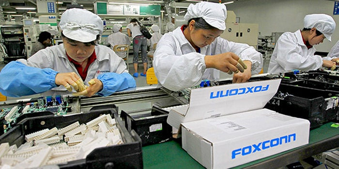 富士康将在美国设注塑厂 生产显示器面板