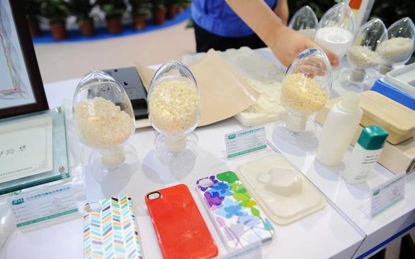 生物降解塑料项目解决“白色污染” 有效利用二氧化碳